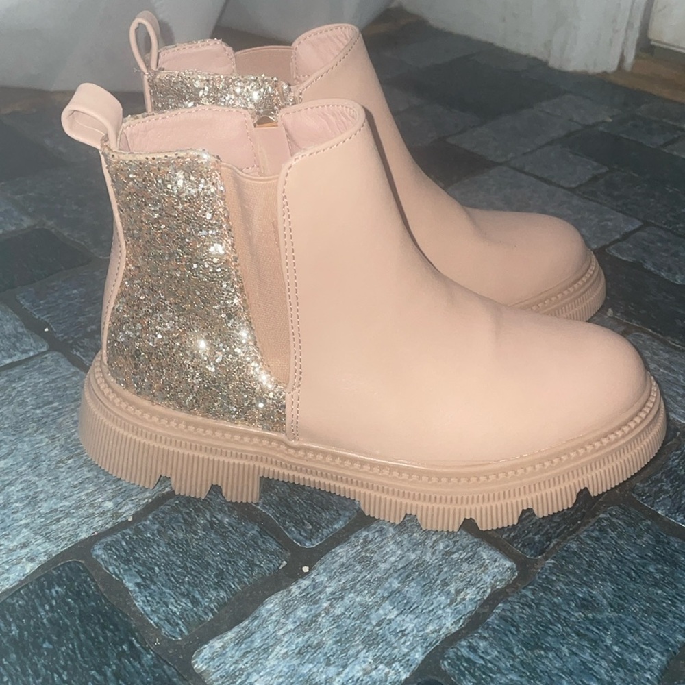 Girls Tahari glitter boots
